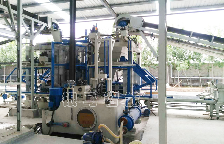 連鎖護坡磚機:磚企用戶到底需要什么樣的設(shè)備?